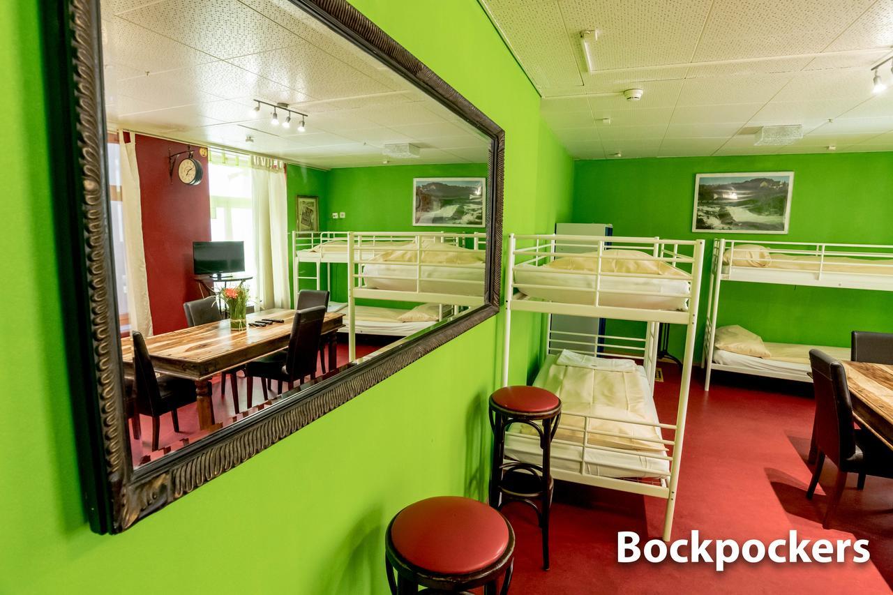 Hotel & Backpackers Zak ชาฟเฮาเซน ภายนอก รูปภาพ