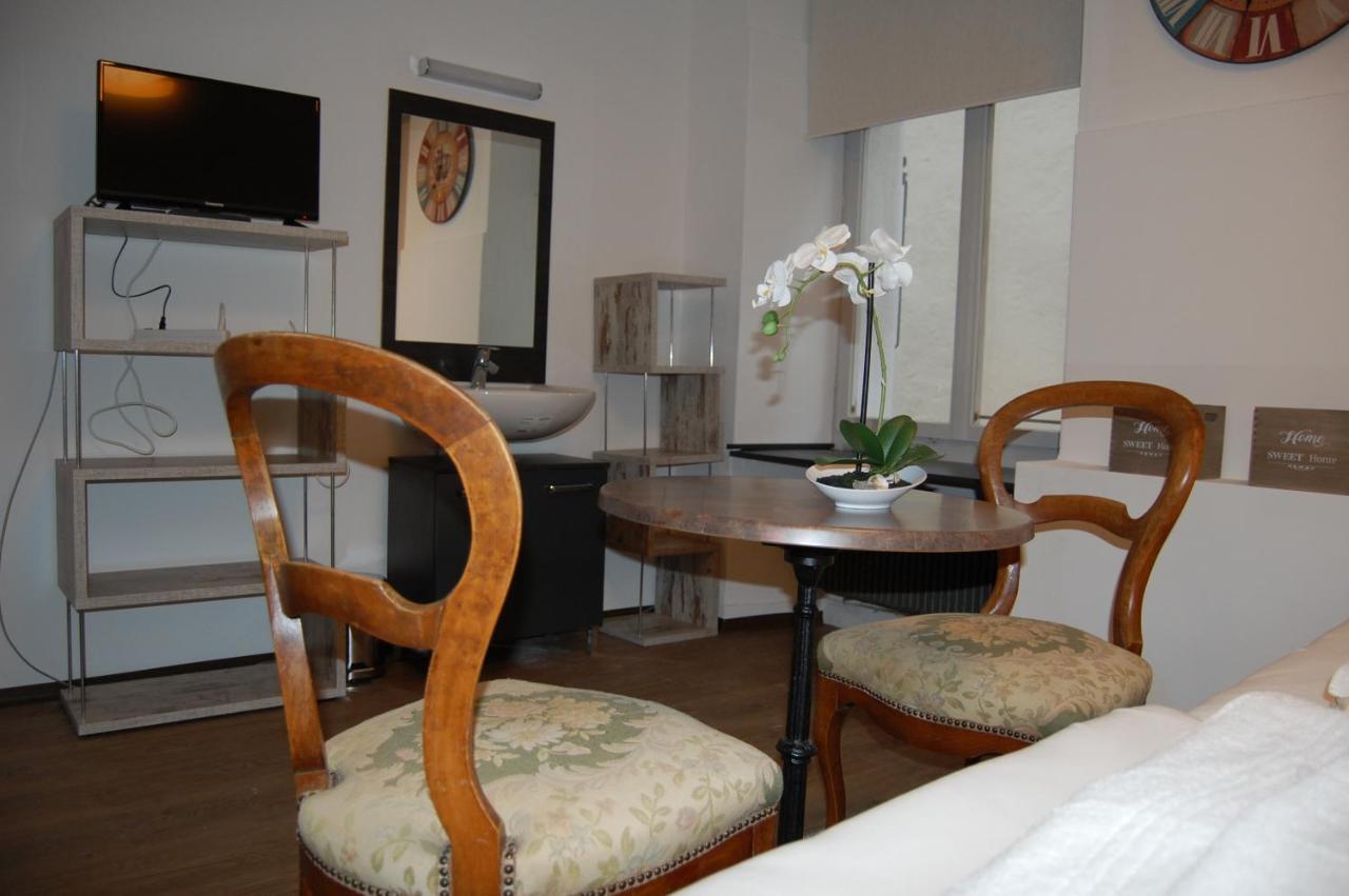 Hotel & Backpackers Zak ชาฟเฮาเซน ภายนอก รูปภาพ